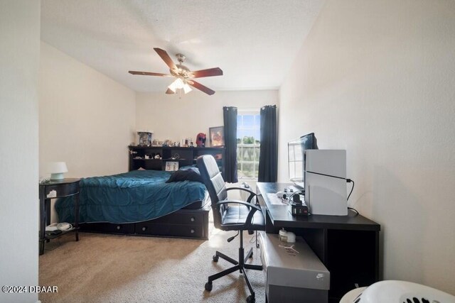 bedroom with carpet and ceiling fan