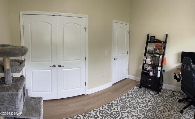 office area with hardwood / wood-style flooring