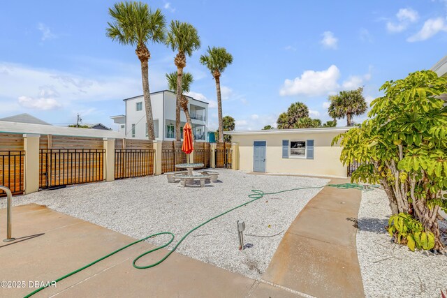 327 Due E St, New Smyrna Beach, FL 32169 - view of patio / terrace