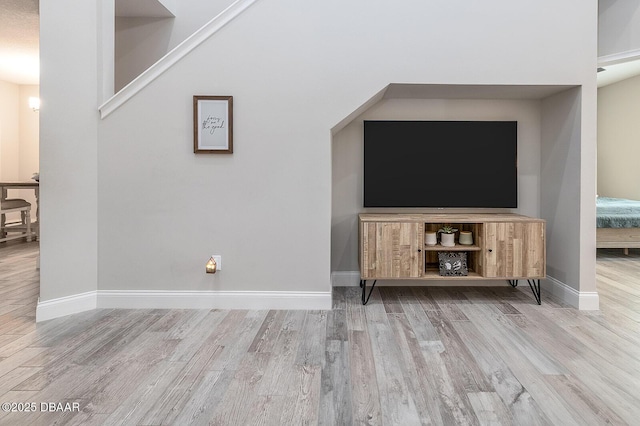 3417 Medici Blvd, New Smyrna Beach, FL 32168 - living area with wood finished floors and baseboards
