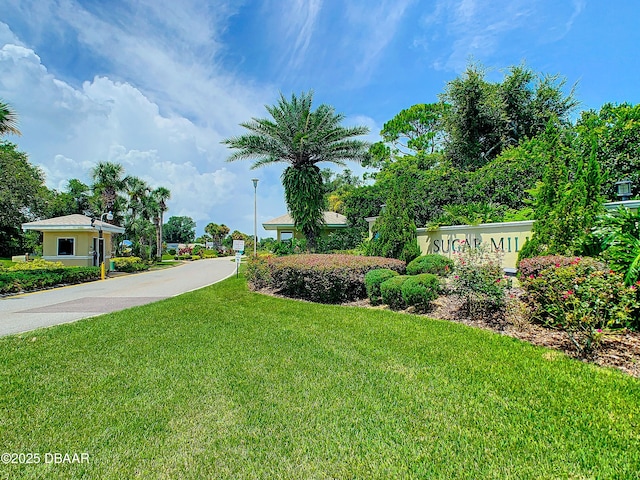 257 Sweet Bay Ave, New Smyrna Beach, FL 32168 - community sign with a yard