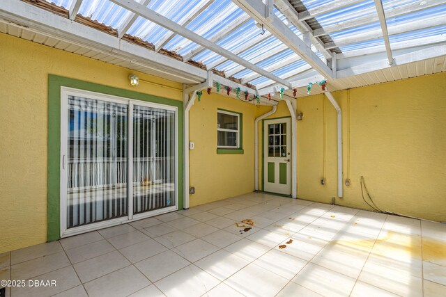 view of patio featuring a pergola