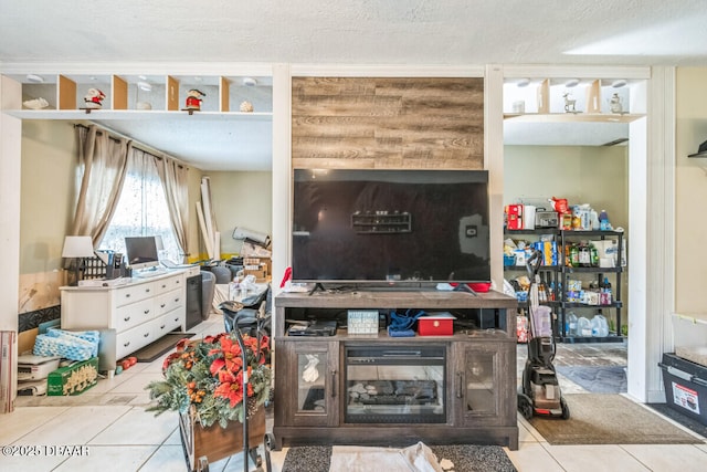3304 India Palm Dr, Edgewater, FL 32141 - tiled living room featuring a textured ceiling
