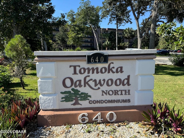 view of community / neighborhood sign