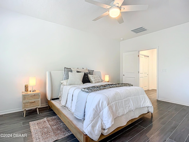 bedroom featuring ceiling fan