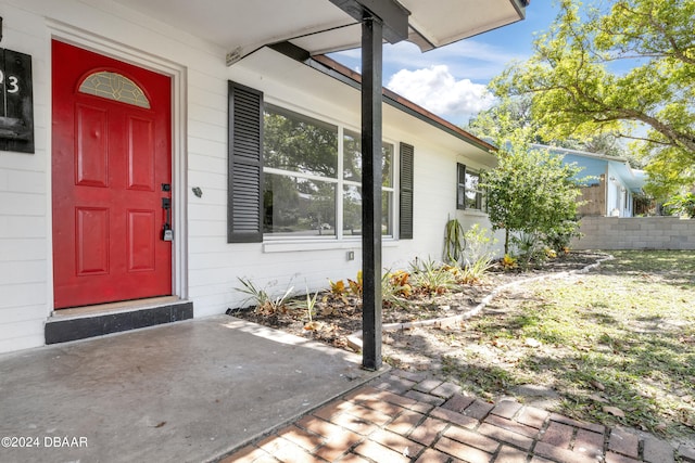 view of entrance to property