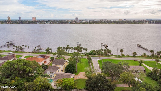 bird's eye view with a water view