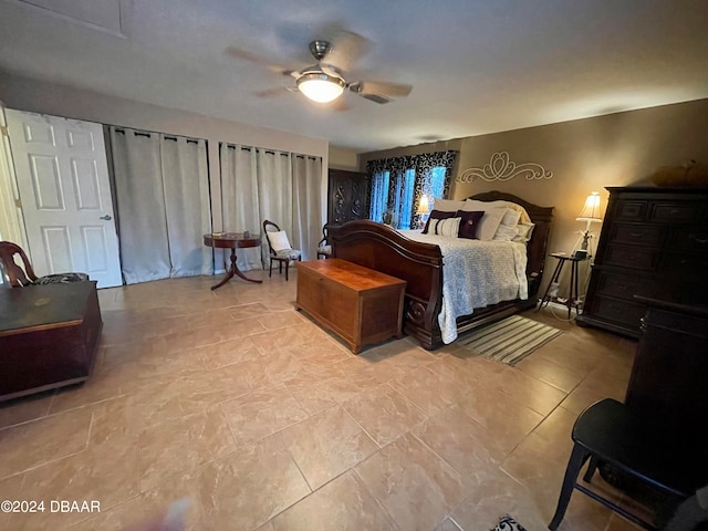 bedroom with ceiling fan