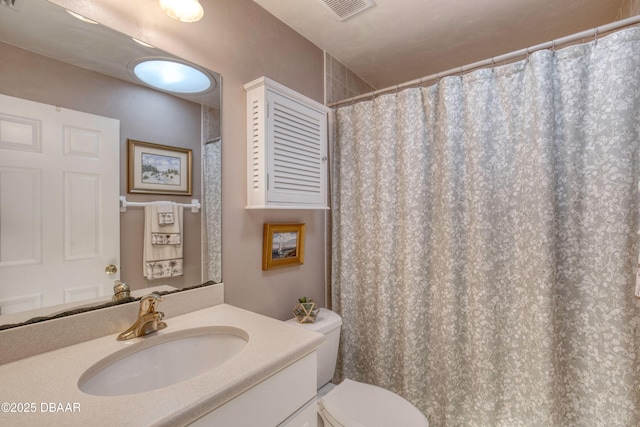 1465 Admiral Nimitz Ave, Daytona Beach, FL 32124 - full bathroom with toilet and vanity