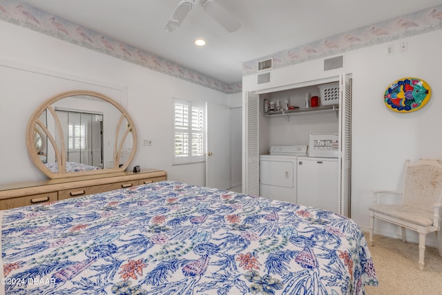 bedroom featuring washer and clothes dryer, ceiling fan, and a closet