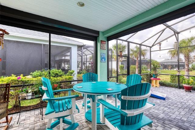 view of sunroom / solarium