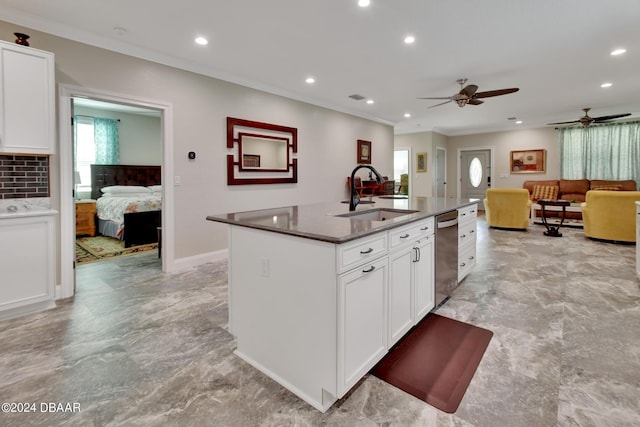407 Douglas St, New Smyrna Beach, FL 32168 - kitchen featuring a sink, ornamental molding, recessed lighting, decorative backsplash, and a ceiling fan