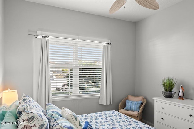 bedroom with ceiling fan