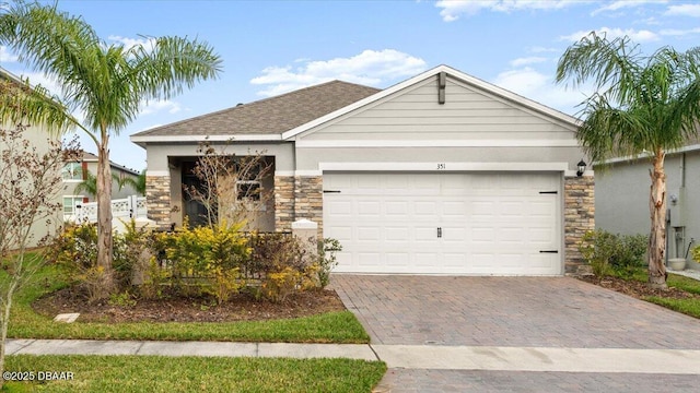 view of front facade featuring a garage