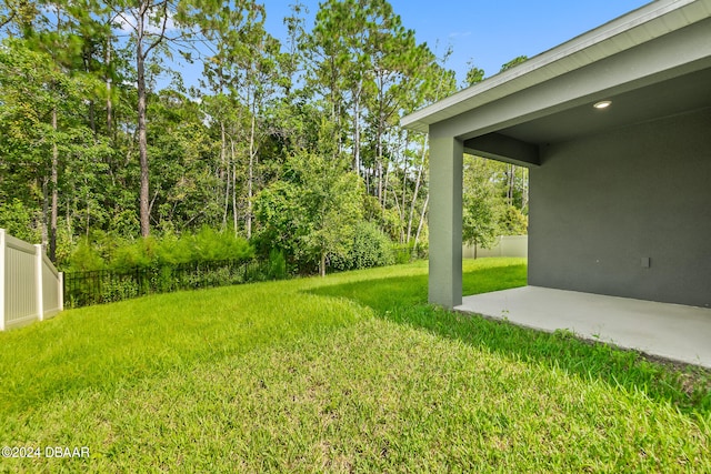 view of yard with a patio area