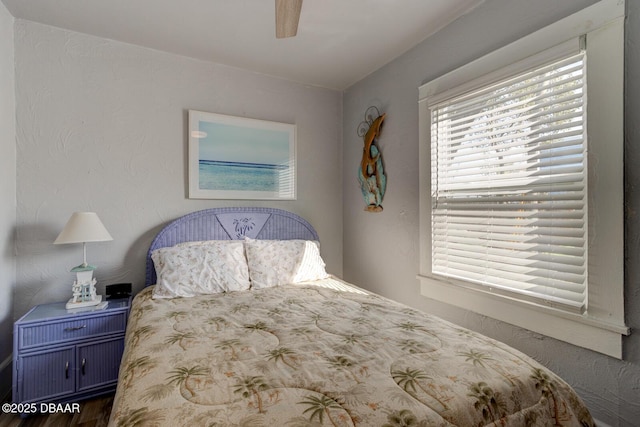 bedroom featuring ceiling fan