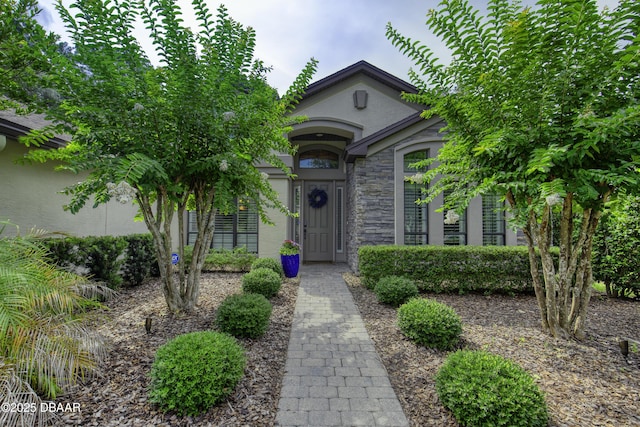 2809 Oakgrove Ave, Saint Augustine, FL 32092 - view of front of house with stucco siding and stone siding