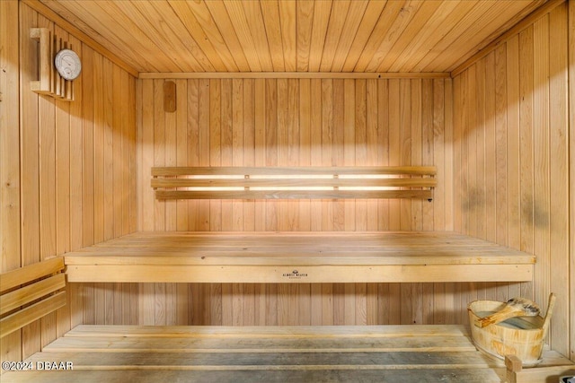 view of sauna / steam room