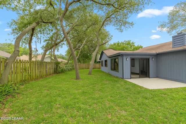 909 Brookside Dr, Ormond Beach, FL 32174 - view of yard with a patio area
