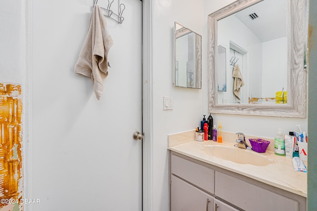 bathroom with vanity