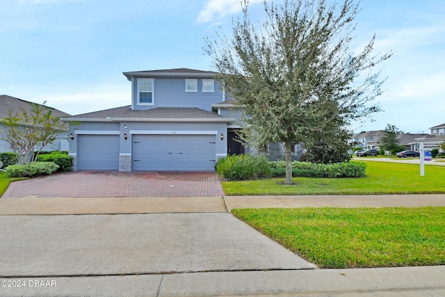 view of front of home with a front lawn