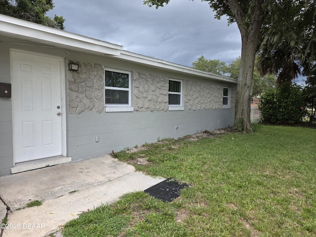 549 S Keech St, Daytona Beach, FL 32114 - photo 1