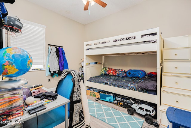 bedroom with ceiling fan