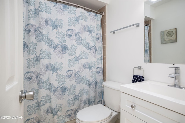 1052 Tompkins Dr, Port Orange, FL 32129 - full bathroom with vanity and a shower with curtain