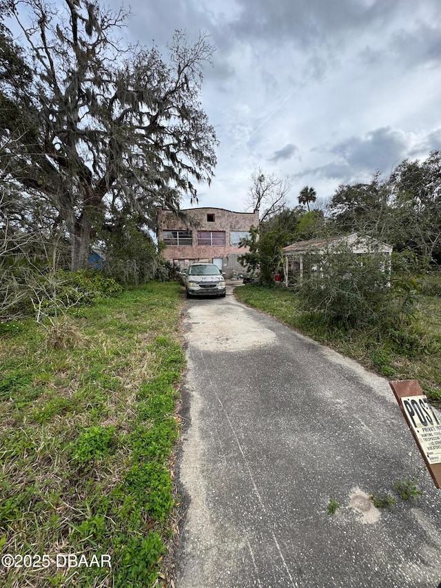 view of front of house