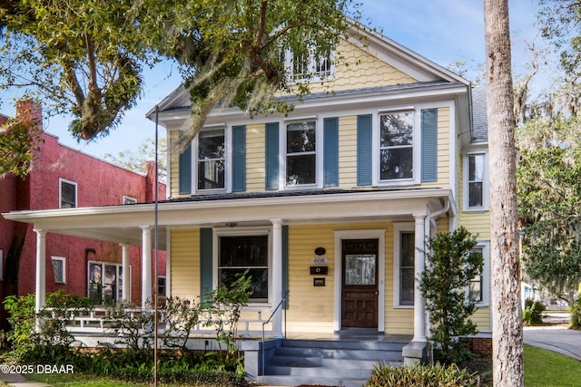 view of front of house featuring a porch