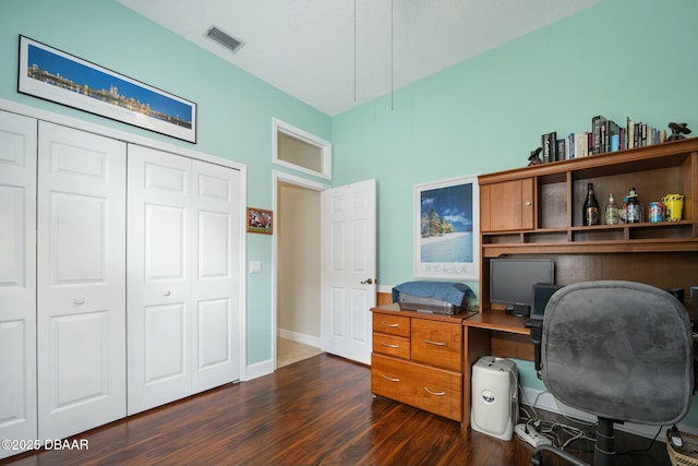 office area featuring dark hardwood / wood-style flooring