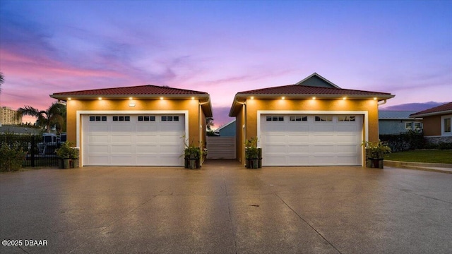 view of front facade featuring a garage