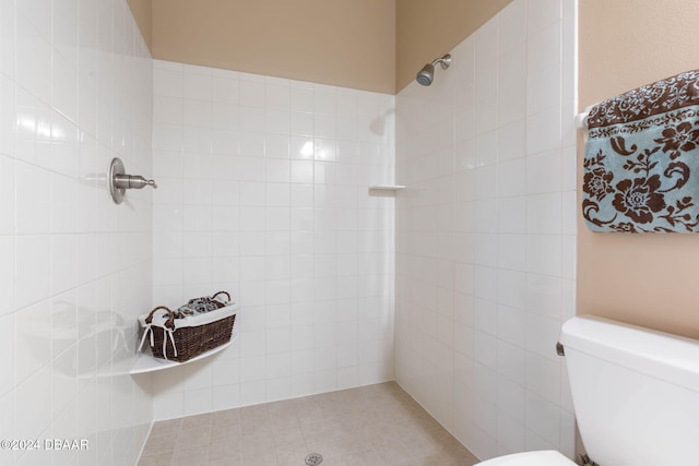 3404 Rexford Cir, Ormond Beach, FL 32174 - full bath with tiled shower and toilet