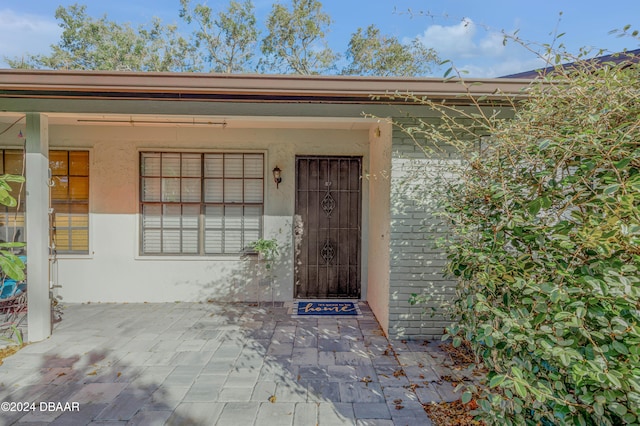 view of entrance to property