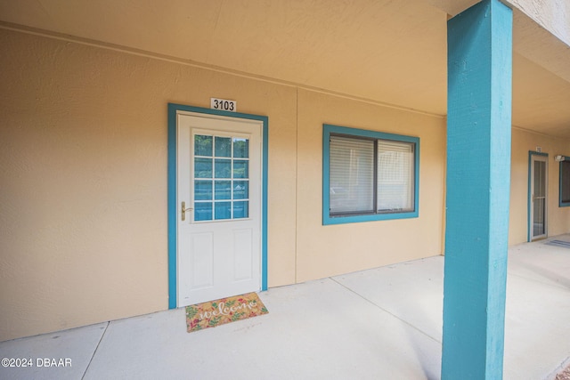 view of entrance to property