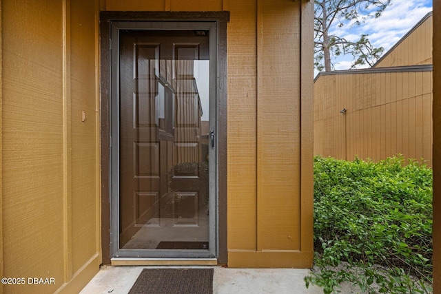 view of property entrance