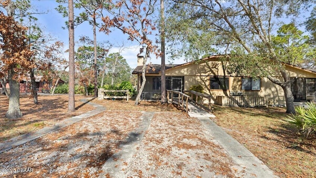 view of front of property