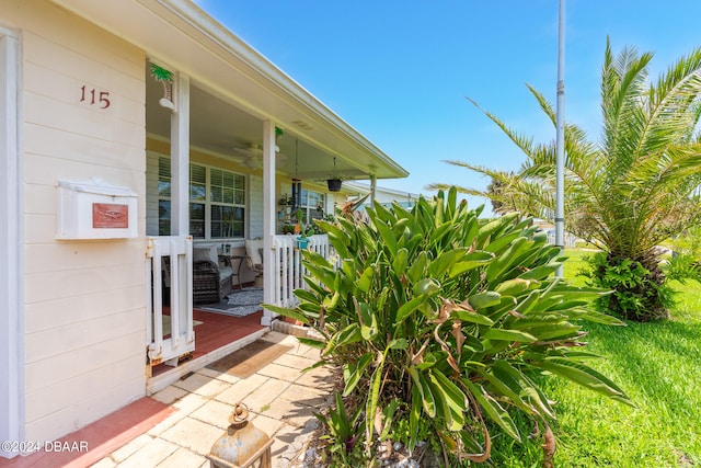 view of patio featuring covered porch