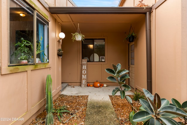 view of entrance to property