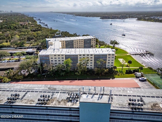 bird's eye view featuring a water view