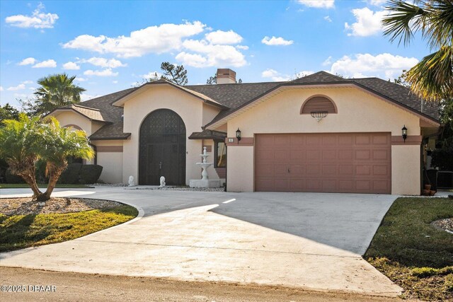 view of front facade featuring a garage