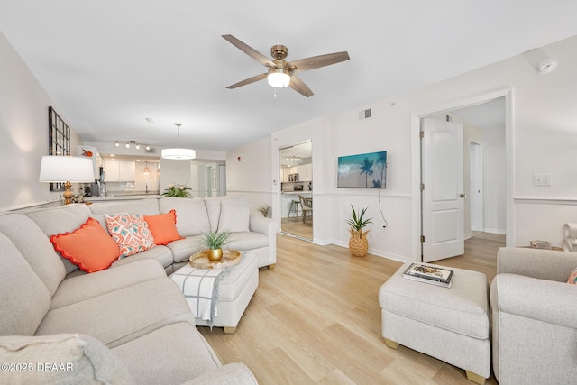 711 N Halifax Ave Unit 101, Daytona Beach, FL 32118 - photo 15