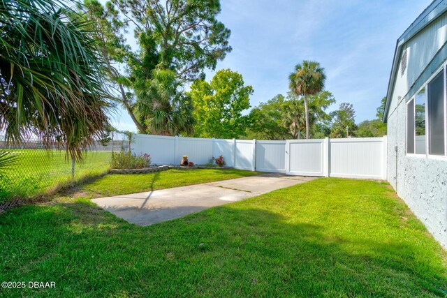909 Northbrook Dr, Ormond Beach, FL 32174 - bathroom featuring vanity, shower / tub combo with curtain, and marble look tiles