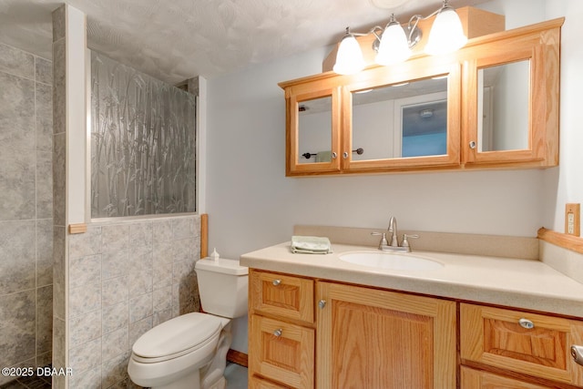 909 Northbrook Dr, Ormond Beach, FL 32174 - full bath with a tile shower and vanity