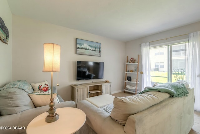415 Banana Cay Dr Unit F, South Daytona, FL 32119 - living area with baseboards