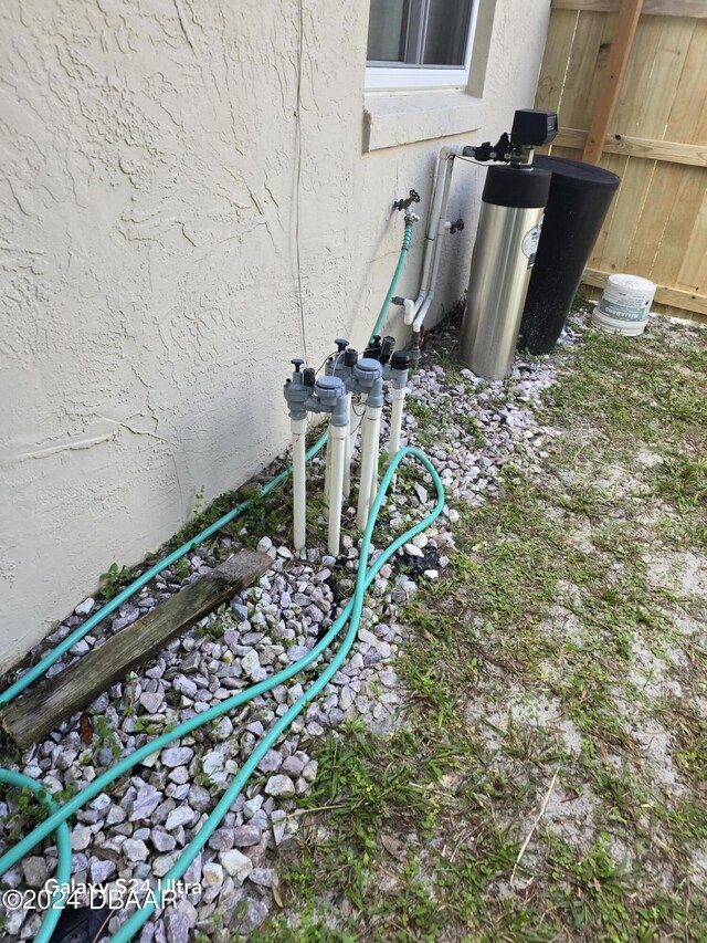1461 Felton St, Deltona, FL 32725 - exterior view of stucco siding