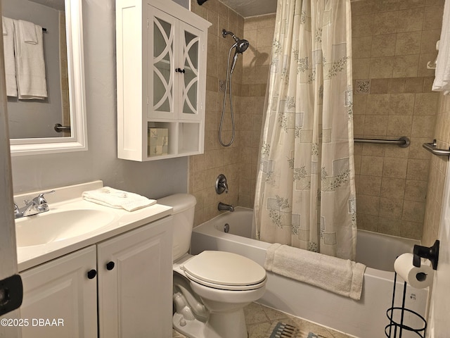 full bathroom with shower / bath combination with curtain, vanity, and toilet