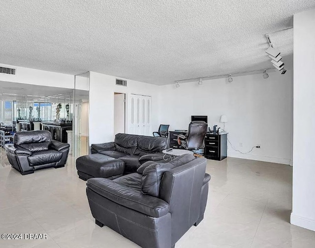 3675 N Country Club Dr Unit 2010, Aventura, FL 33180 - photo 10