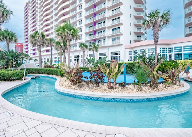 view of swimming pool