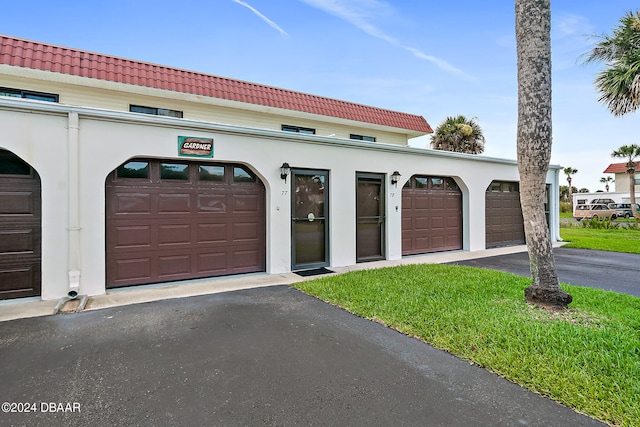 view of front of home with a front yard